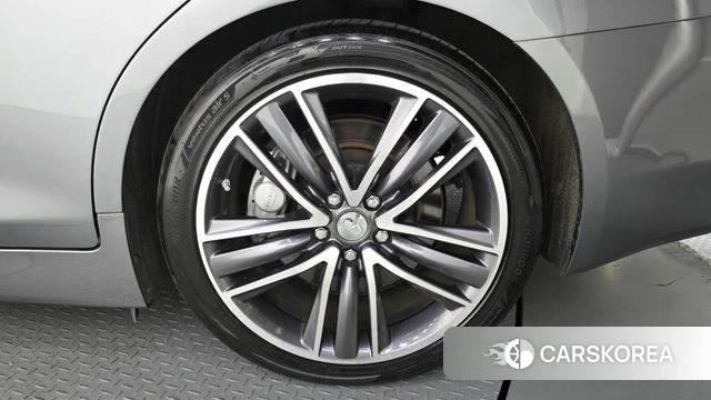 Infiniti Q50 id 4967849 из Кореи 13