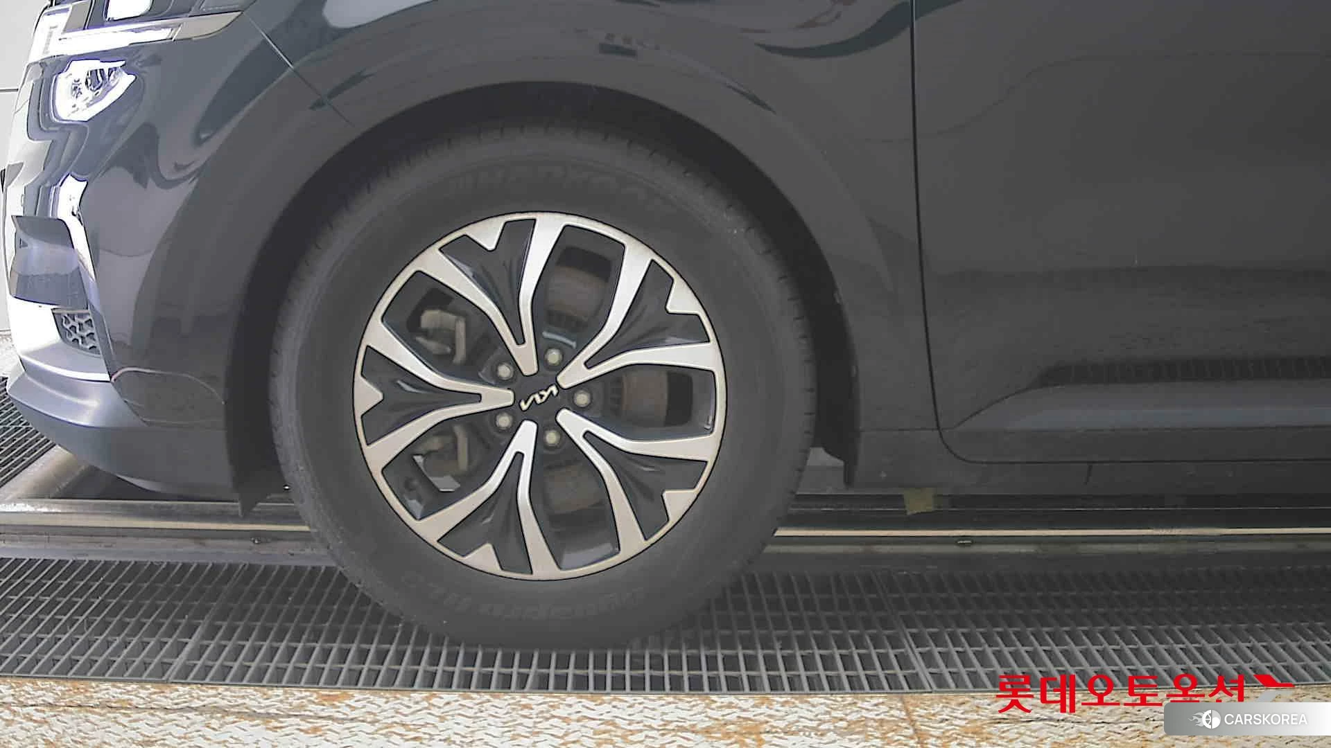 Kia Carnival id 4984675 из Кореи 13