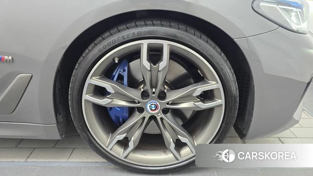 BMW 5 Series (G30) id 4997541 из Кореи 13