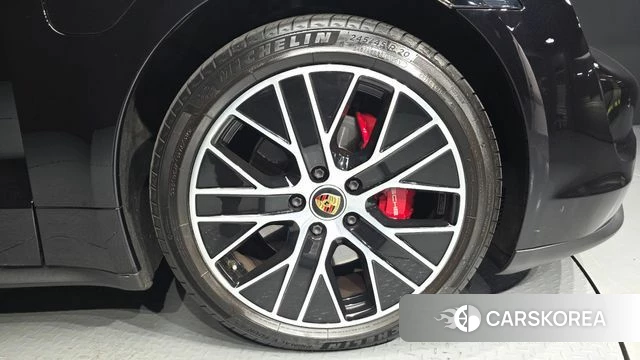 Porsche Taycan id 4987250 из Кореи 13