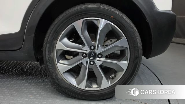 Kia Stonic id 5036080 из Кореи 13