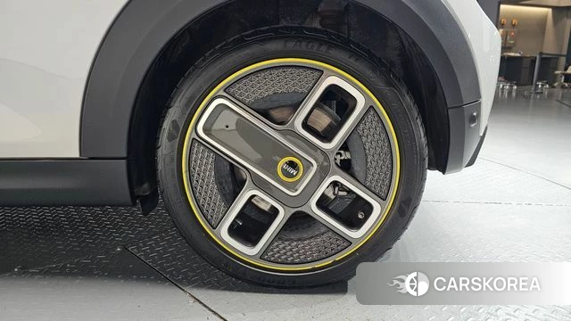 Mini Cooper Electric id 4899206 из Кореи 13