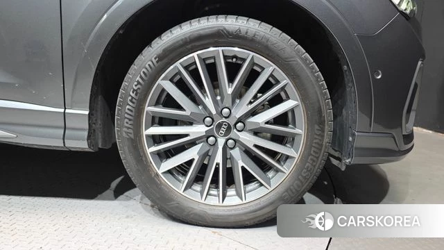 Audi Q3 (F3) id 4711479 из Кореи 14