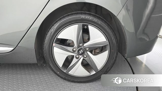 Hyundai The New Ionic Hybrid id 4997907 из Кореи 13