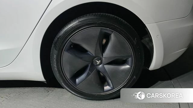 Tesla Model 3 id 4736961 из Кореи 13