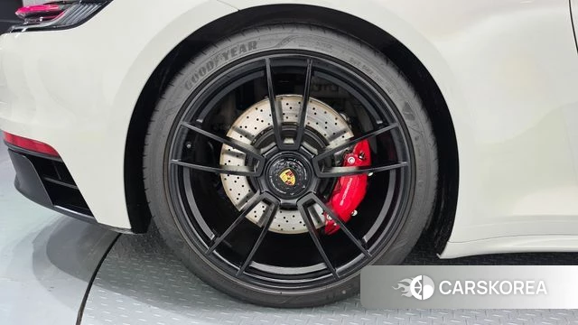 Porsche 911(992) id 5016628 из Кореи 13