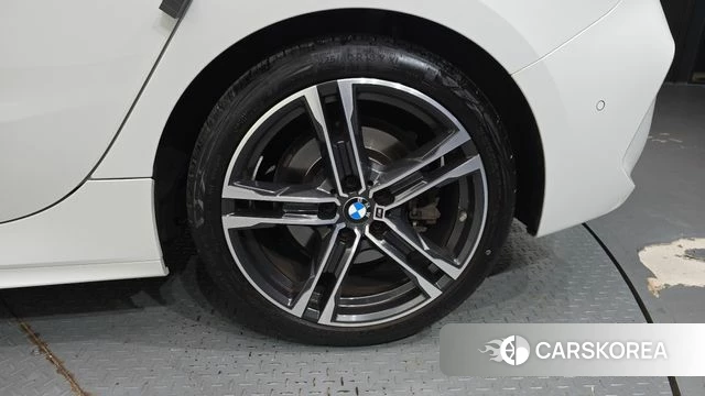 BMW 1 Series (F40) id 5012197 из Кореи 13