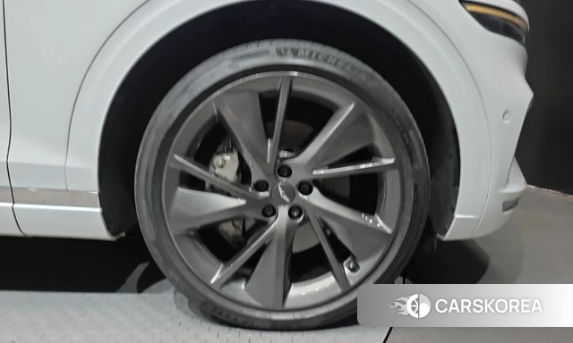 Genesis GV70 id 4965921 из Кореи 13