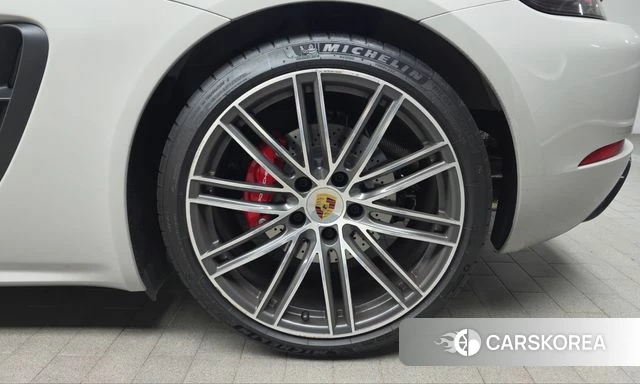 Porsche 718 Boxster id 4990873 из Кореи 13