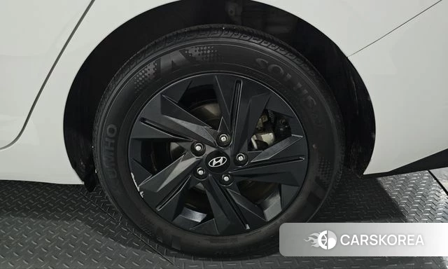 Hyundai Avante Hybrid (CN7) id 4986643 из Кореи 13