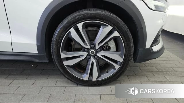 Volvo V60 Cross-Country 2nd Generation id 4992554 из Кореи 13