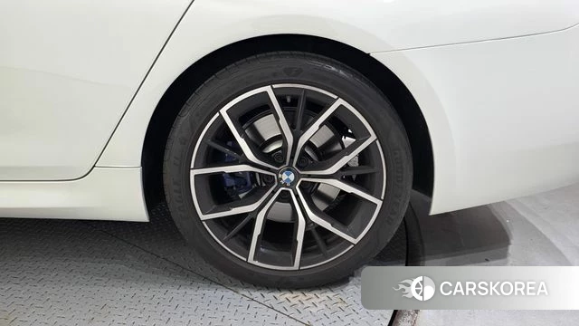 BMW 5 Series (G30) id 4991267 из Кореи 13