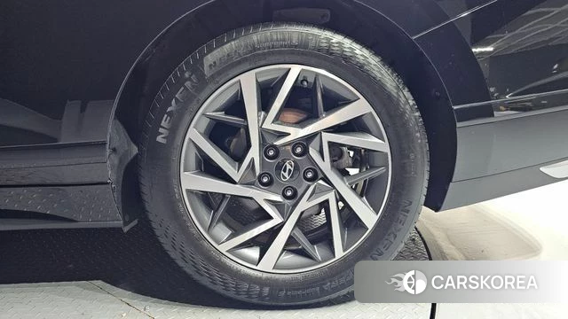 Hyundai Grandeur (GN7) id 5022098 из Кореи 13