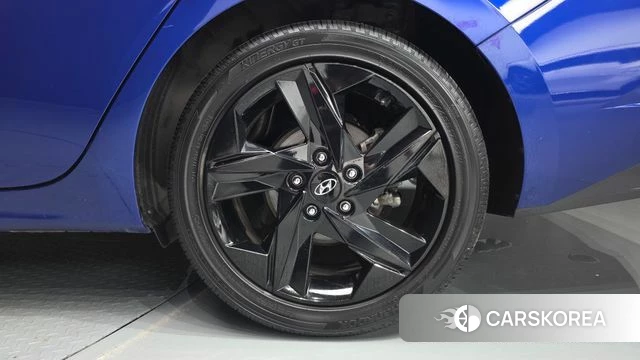 Hyundai Avante Hybrid (CN7) id 5012366 из Кореи 13