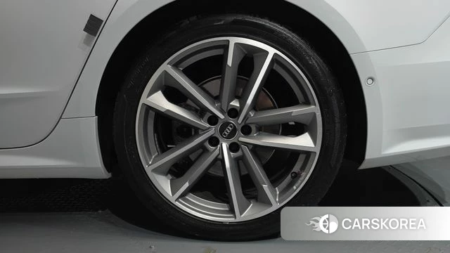 Audi A7 (4K) id 4936908 из Кореи 13