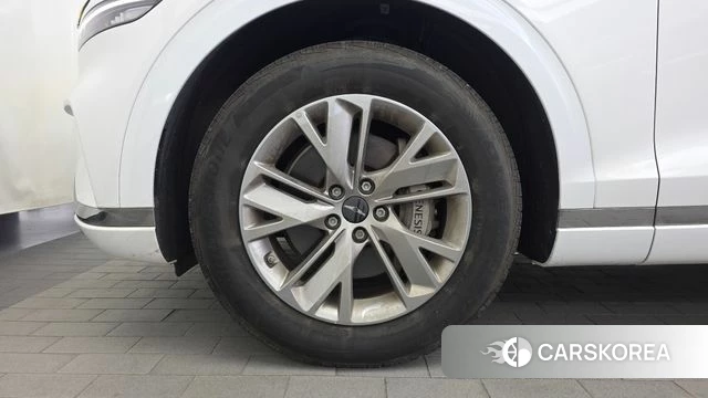 Genesis GV70 id 4990748 из Кореи 13