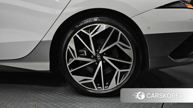 Hyundai Ionic 6 id 4687574 из Кореи 13