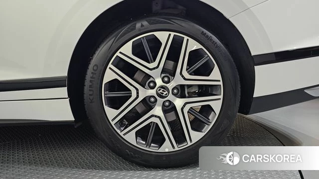Hyundai Grandeur (GN7) id 4964773 из Кореи 13