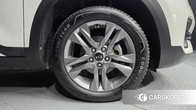 Kia Seltos id 5041310 из Кореи 13