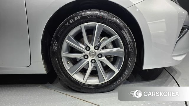 Lexus New ES300h id 5029401 из Кореи 13
