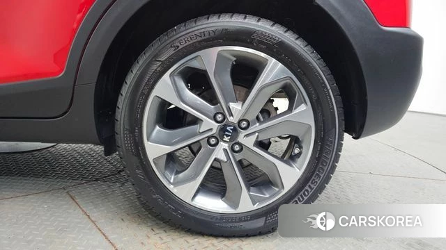 Kia Stonic id 5018797 из Кореи 13