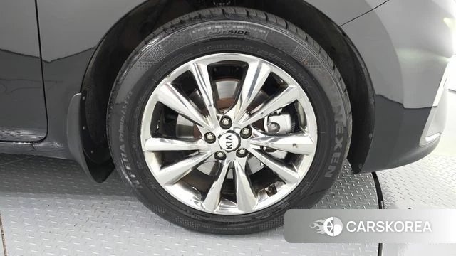 Kia The New Carnival id 4993116 из Кореи 13
