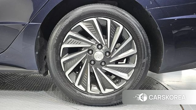Hyundai Sonata Hybrid (DN8) id 4998104 из Кореи 13
