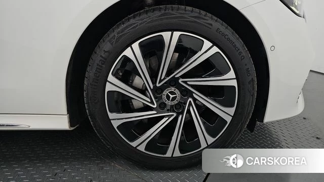 Mercedes-Benz E-Class W214 id 4921083 из Кореи 13