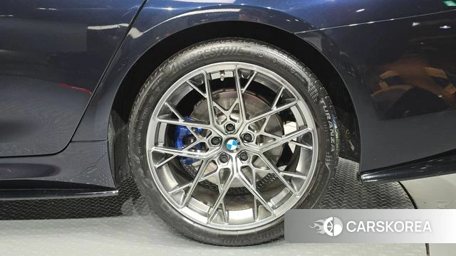 BMW 5 Series (G30) id 5041729 из Кореи 13