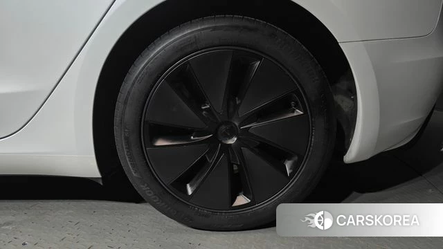 Tesla Model 3 id 4990786 из Кореи 13