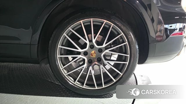 Porsche Cayenne (PO536) id 4377143 из Кореи 13