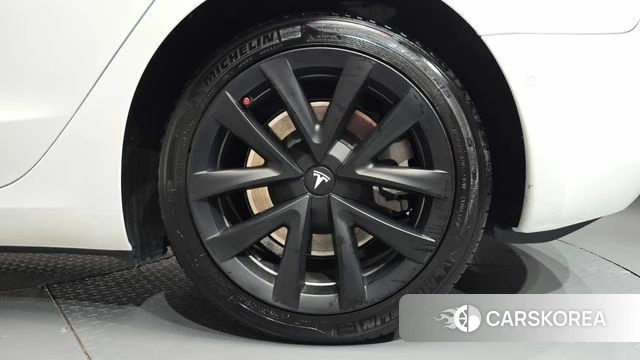 Tesla Model 3 id 4986707 из Кореи 13