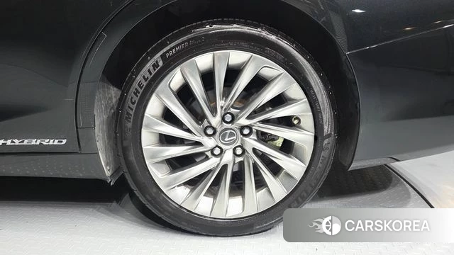 Lexus ES300h 7th generation id 4998519 из Кореи 13