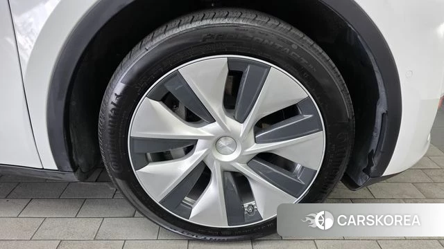 Tesla Model Y id 4702529 из Кореи 13