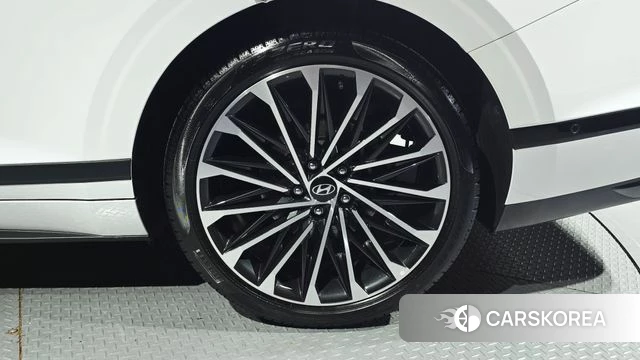 Hyundai Grandeur Hybrid (GN7) id 5045575 из Кореи 13