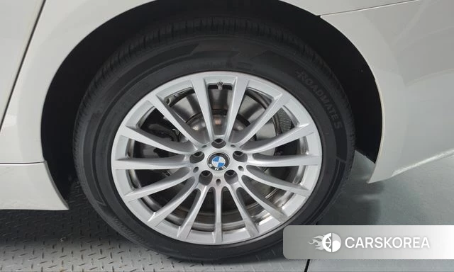 BMW 5 Series (G30) id 5013625 из Кореи 13