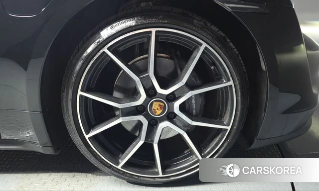 Porsche Taycan id 4985811 из Кореи 13