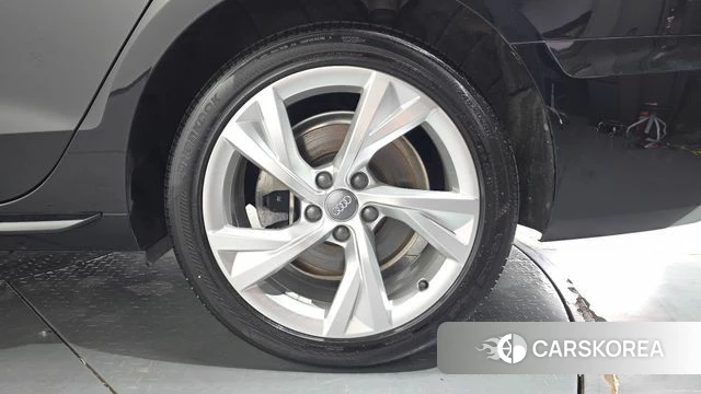 Audi A4 (B9) id 5003103 из Кореи 13