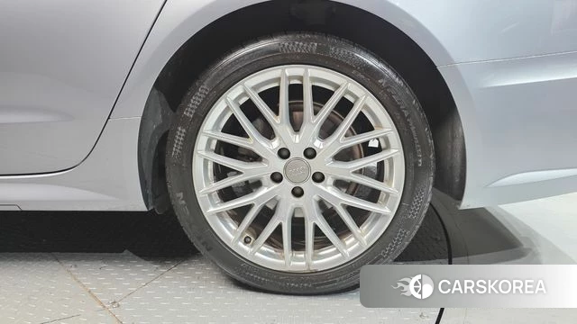 Audi New A6 id 4983250 из Кореи 13