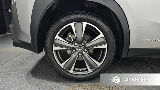 Lexus UX250h id 4987811 из Кореи 13