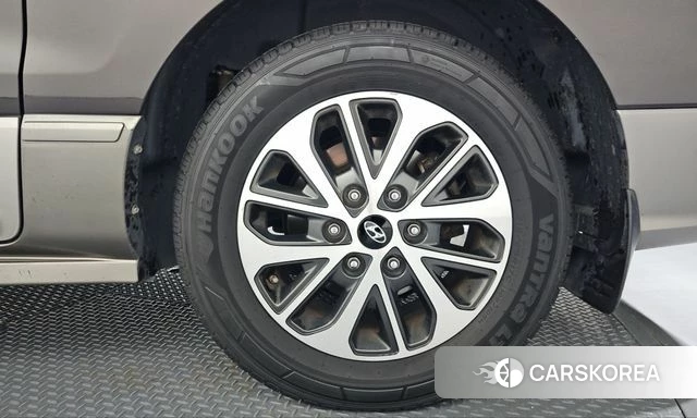 Hyundai The New Grand Starex id 4998768 из Кореи 13