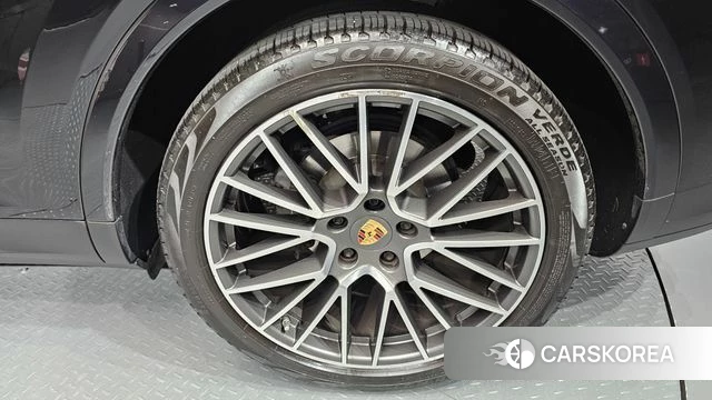 Porsche Cayenne (PO536) id 4702379 из Кореи 13