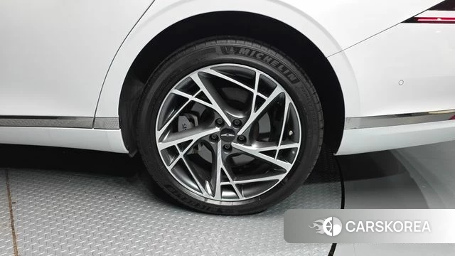 Genesis G90 (RS4) id 4958368 из Кореи 13