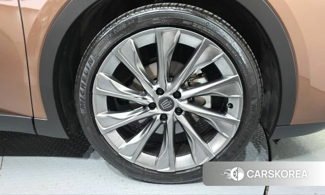 Toyota Crown Crossover id 5021475 из Кореи 13