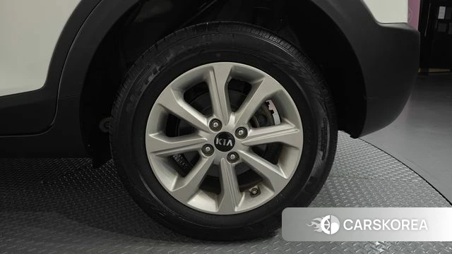 Kia Stonic id 5035105 из Кореи 13