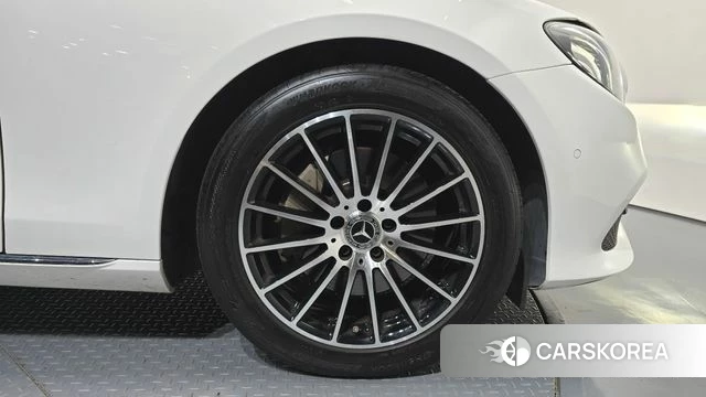 Mercedes-Benz E-Class W213 id 4978019 из Кореи 13