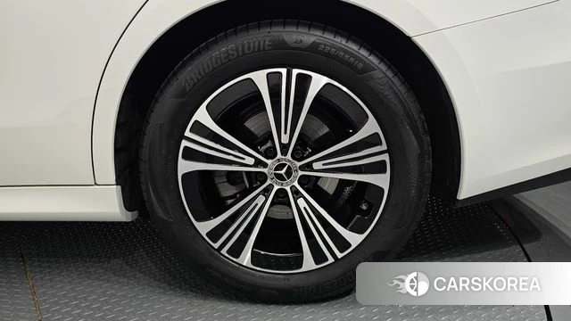 Mercedes-Benz E-Class W214 id 5015838 из Кореи 13