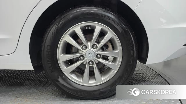 Hyundai The New Avante AD id 4977665 из Кореи 13