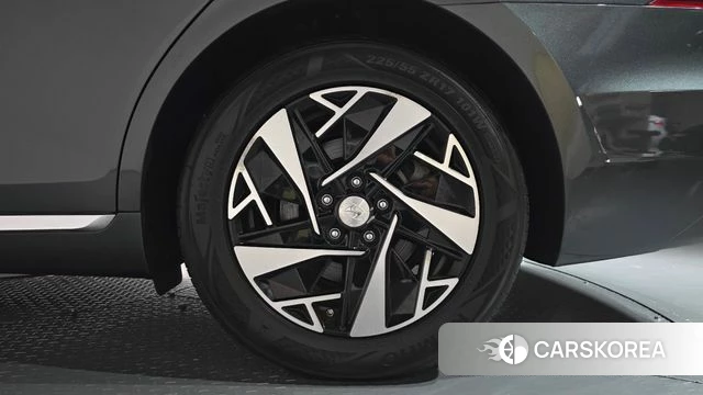 Hyundai The New Grandeur IG Hybrid id 5013076 из Кореи 13