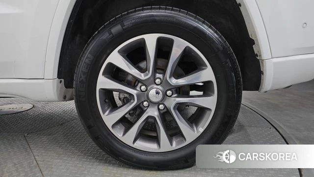 Jeep Grand Cherokee id 4988315 из Кореи 13